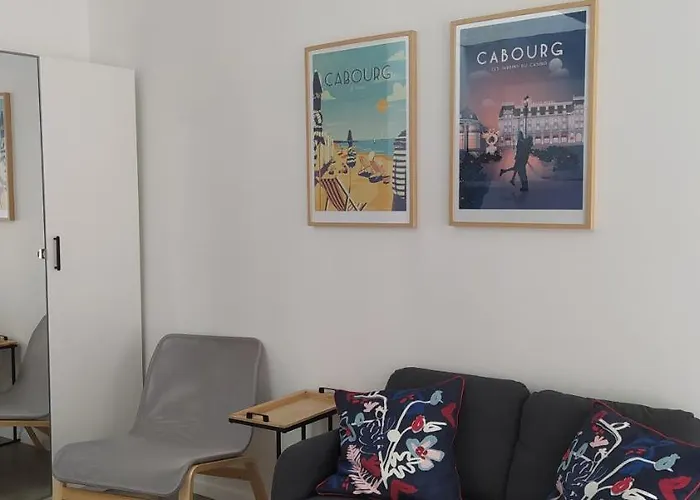 Et Lumineux Logement, Au Cœur De *